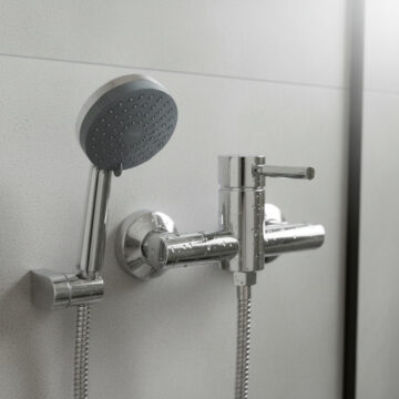 Monomando Llave Grifo Para Ducha Modelo OZ Marca Stretto