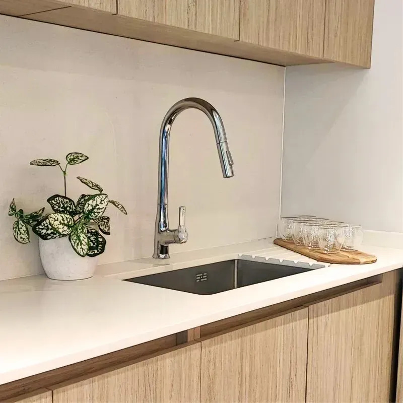 Monomando Llave Extraíble Lavaplatos Modelo Trivento Stretto - Imagen 4