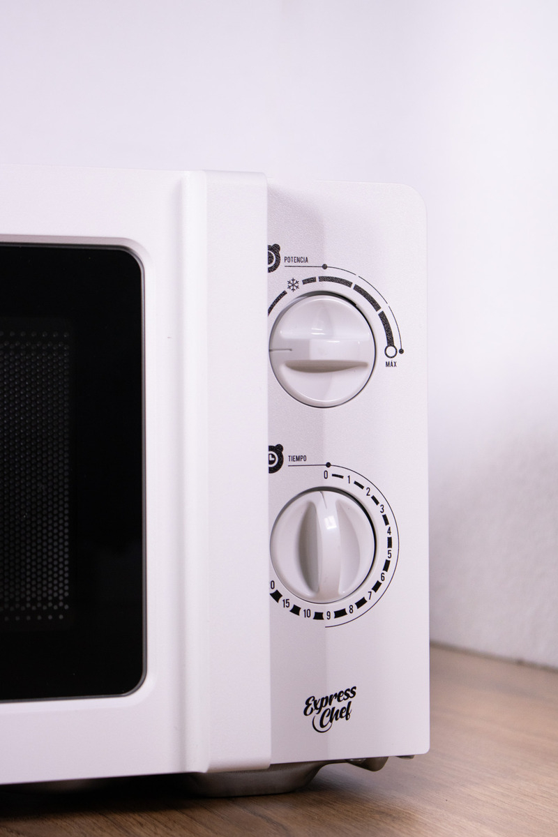 Horno Microondas 20 Litros Analogico Marca Telefunken - Imagen 7