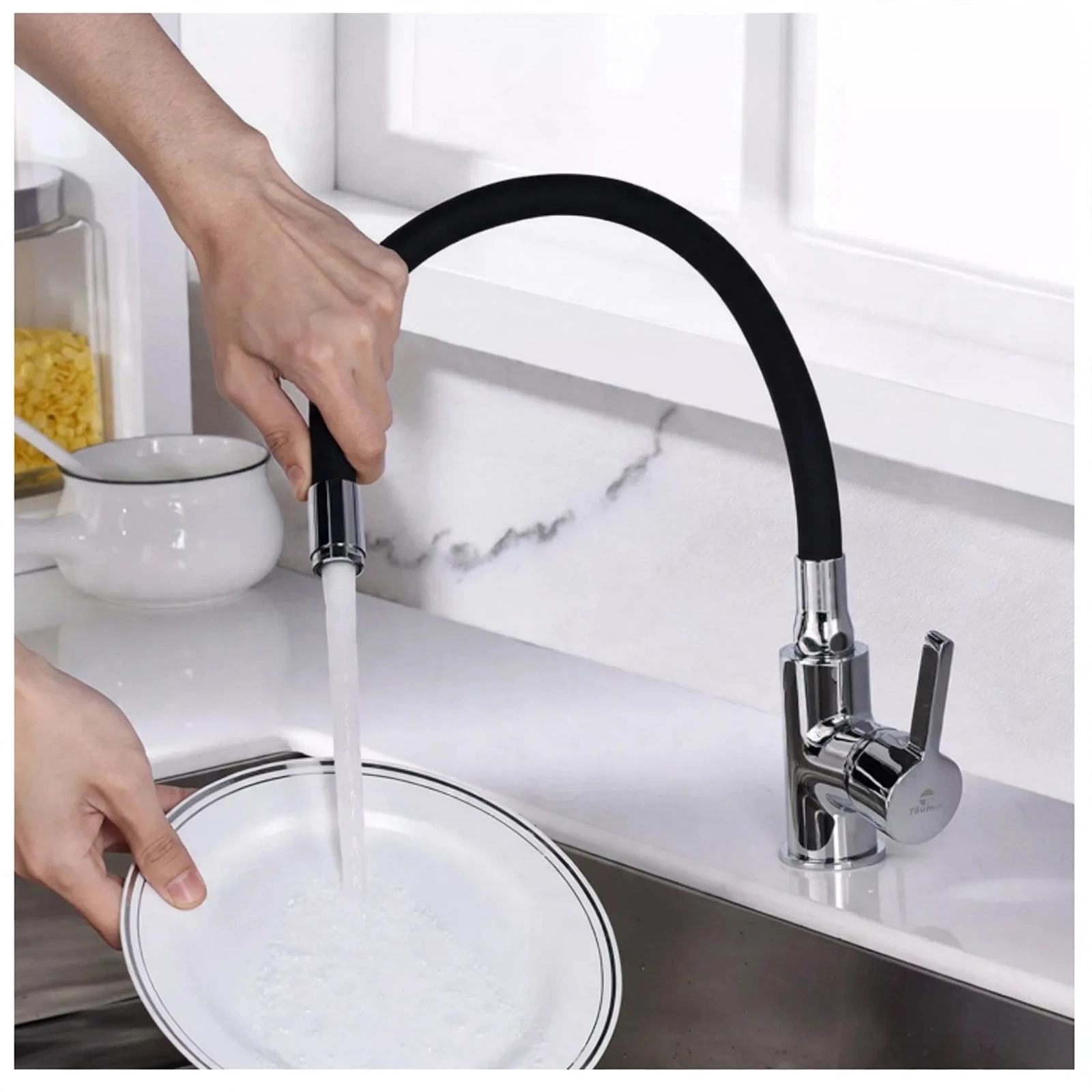 Monomando Llave Grifo Con Cuello Flexible Para Lavaplatos Marca Taumm Color Negro - Imagen 3