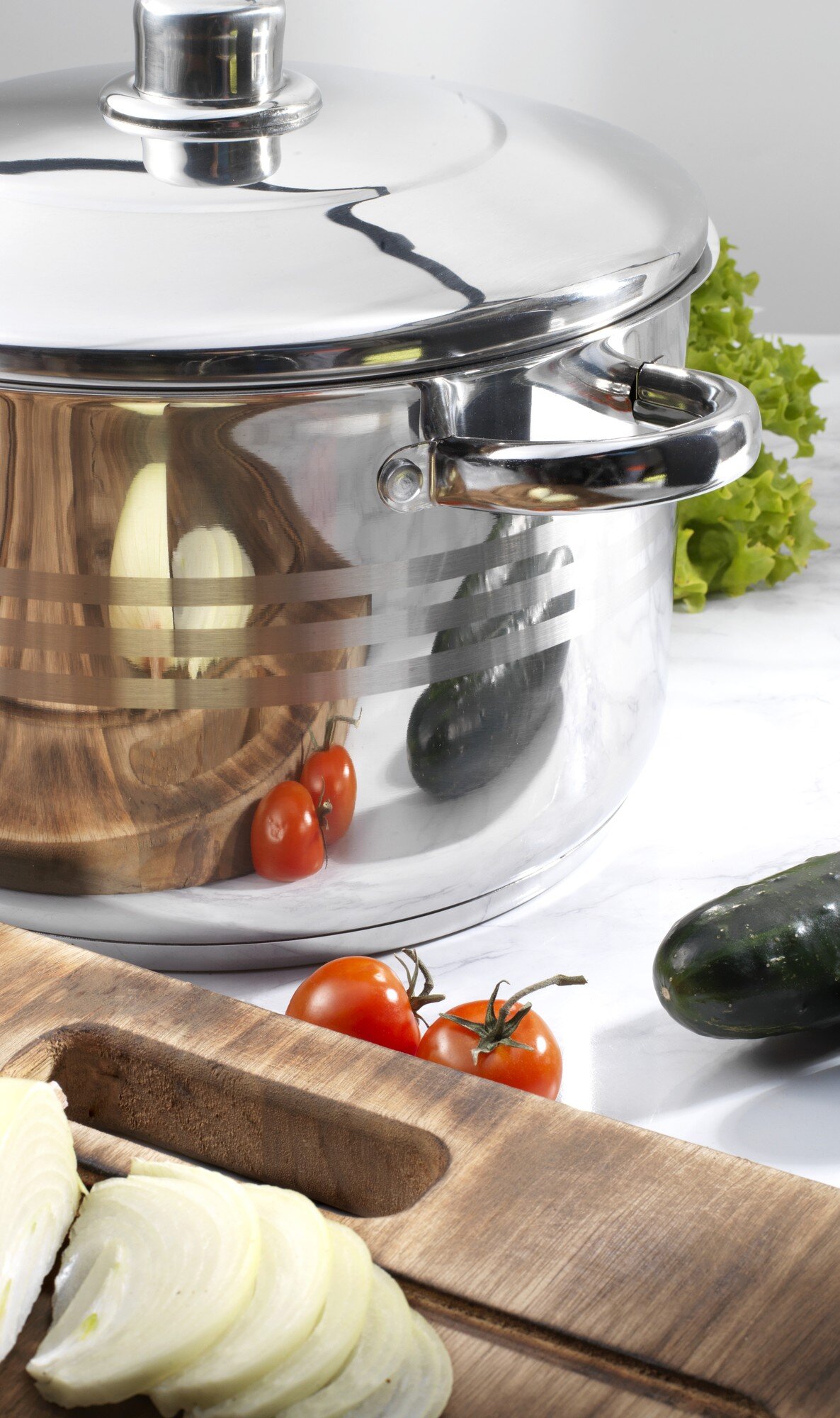 Batería de Cocina Vitta Oslo 8 Piezas Acero Inoxidable Plateado con Tapas Metálicas - Imagen 5
